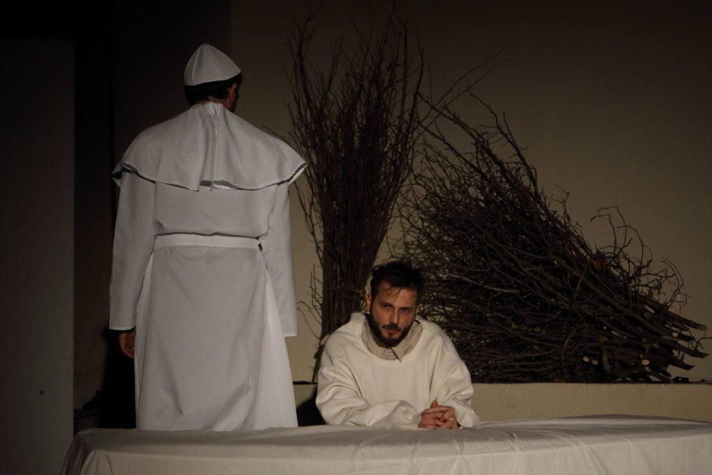 slider homepage Gli infiniti mondi di Giordano Bruno - Compagnia Controtempo theatre